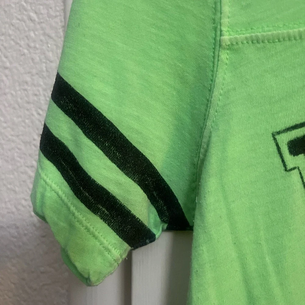 PINK Victoria's Secret Green T-Shirt Medium - Picture 6 of 7